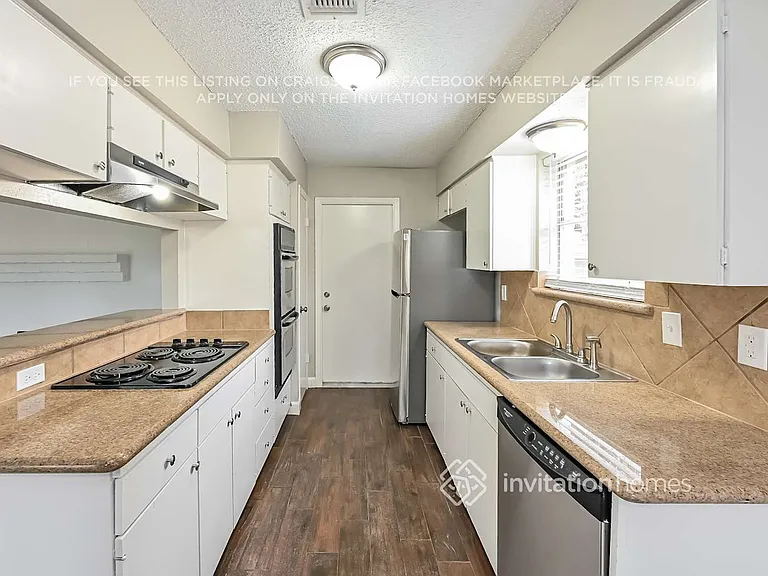 11122 Kirwin Ln — Photo 8