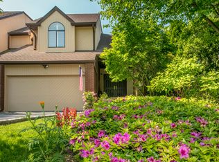 55 Brookridge Rd, New Rochelle, NY 10804