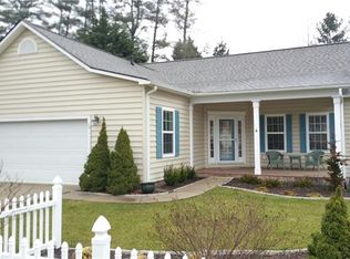 73 Cambridge Dr, Brevard, NC 28712
