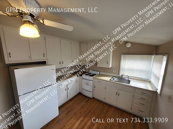 3rd image of 2557 4th St APT 2