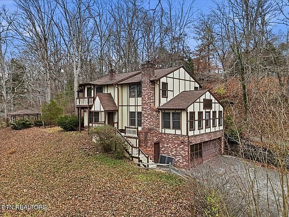 3rd image of 11412 Berry Hill Dr