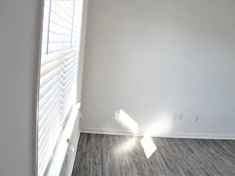 1306 Jessica St — Photo 4