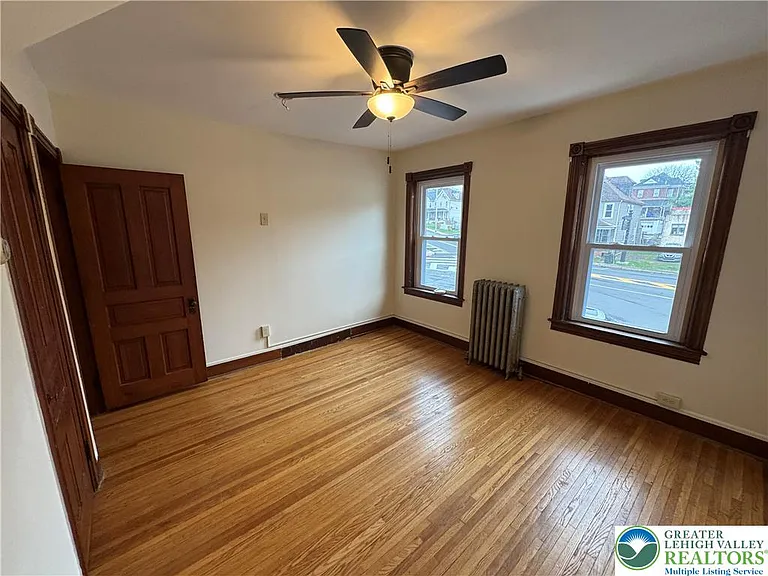 1247 Jackson St — Photo 26
