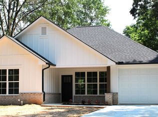 208 Dodd St, Nash, TX 75569