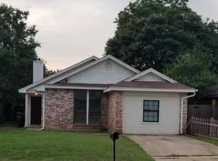 1428 Horncastle St, Fort Worth, TX 76134