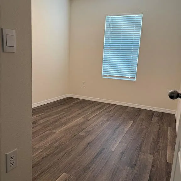 1217 Balsam Dr — Photo 12