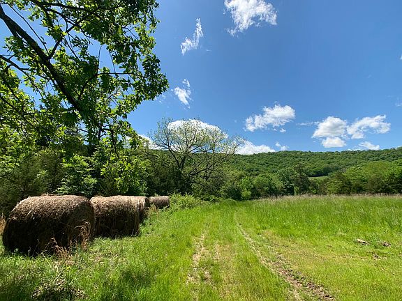 4th image of 000 Farm Road 1280
