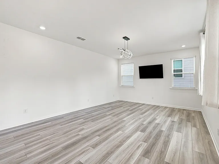 1513 Underbrush Dr — Photo 15