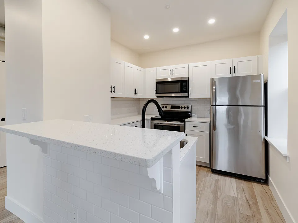 650 Main Street Apartments
