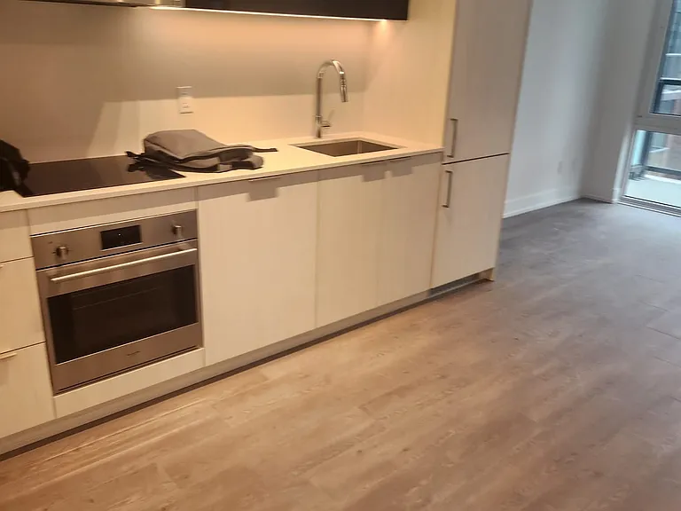308 Jarvis St #902 — Photo 8