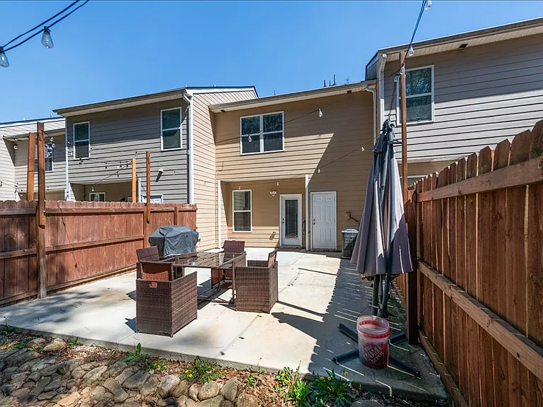 2514 Piering Dr — Photo 33