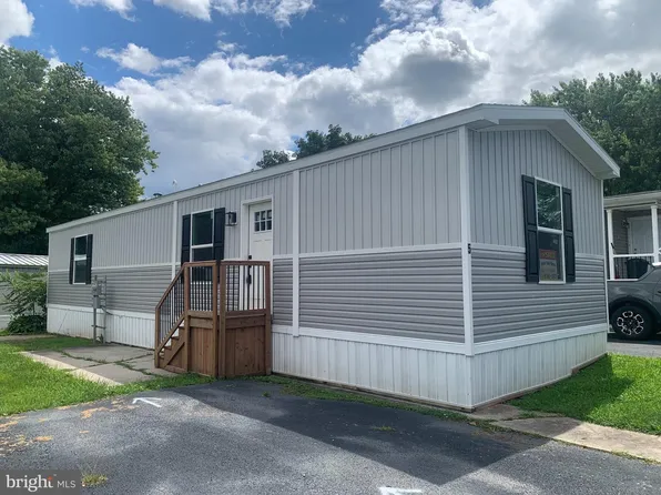 5 My Way Dr, Palmyra, PA 17078