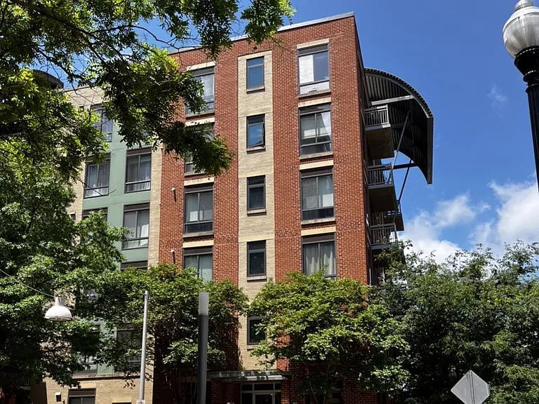 1200 N Hartford St #507 — Photo 1
