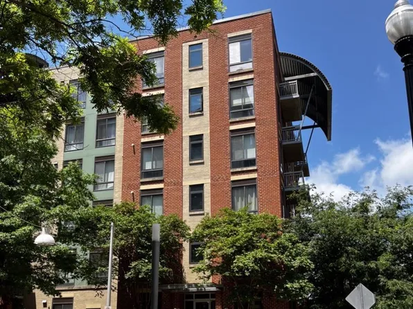 1200 N Hartford St APT 507, Arlington, VA 22201