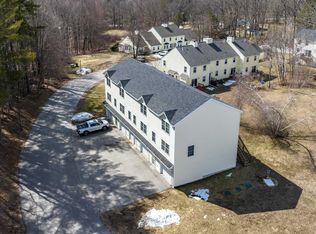 138 Exeter Rd APT 10, Epping, NH 03042