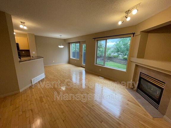 5th image of 21 Summerwood Dr