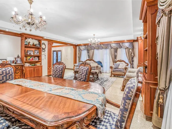 119-12 83rd Avenue image 4 of 26