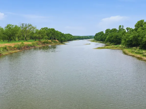 10501-7 Mitchell Bend Ct, Granbury, TX 76048