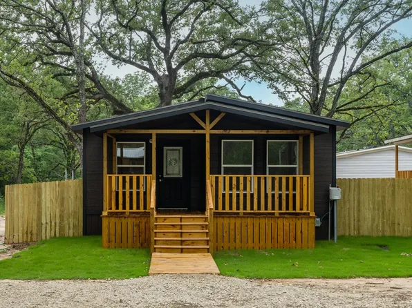 153 Allen St, Gun Barrel City, TX 75156