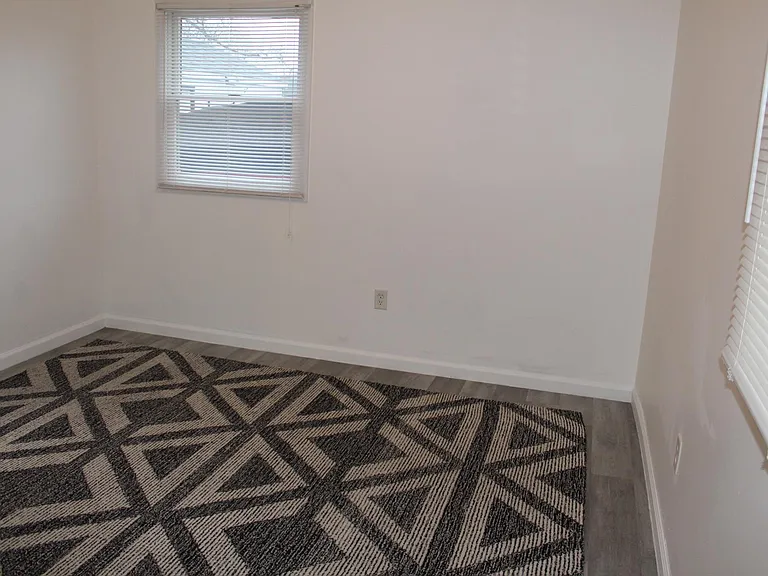 3238 Meadow St — Photo 38
