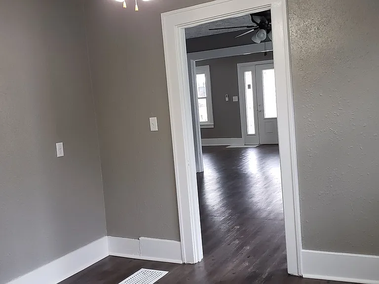 1029 S Buckeye St — Photo 8