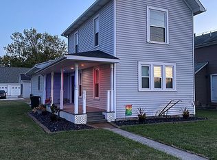 317 W Stone St, Gibsonburg, OH 43431