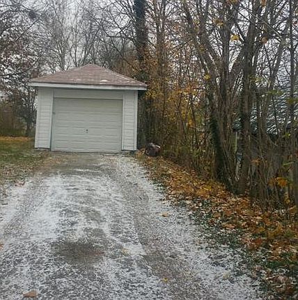 3rd image of 1212 Lakewood Ave