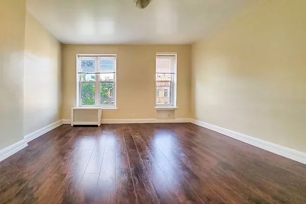 Rented by Warburg | media 6