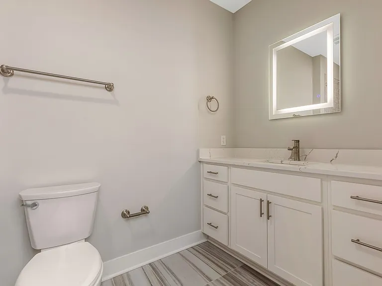 32 W College Ave #202 — Photo 19