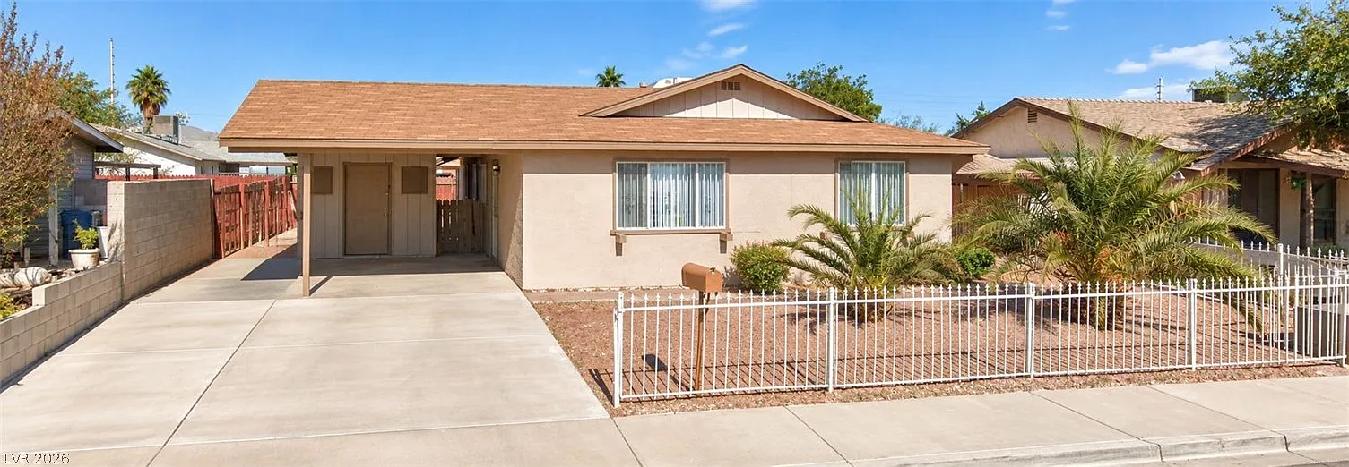 5 bed, 2.0 bath, 1188 sqft, $2,995 — Photo 1