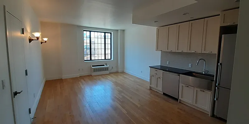 Rented by Obiajula Ugbomah, LREB | media 14