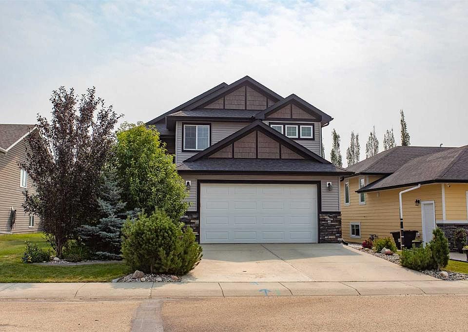 1st image of 51 W Emily Cres