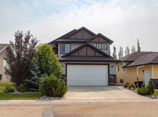 51 W Emily Cres, Lacombe, AB T4L 0C8