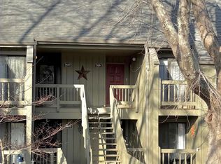 9444 S Lake Ridge Dr, Bloomington, IN 47401