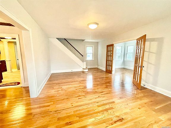5th image of 147 Spruce St