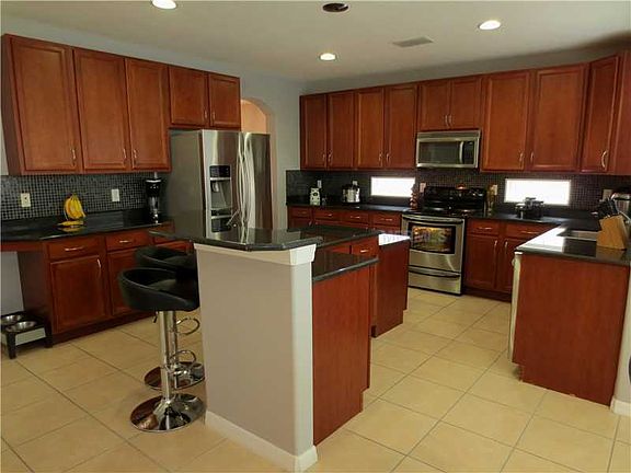 5th image of 6809 Pine Springs Dr