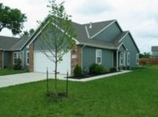 2006 E 24th Ter, Lawrence, KS 66046