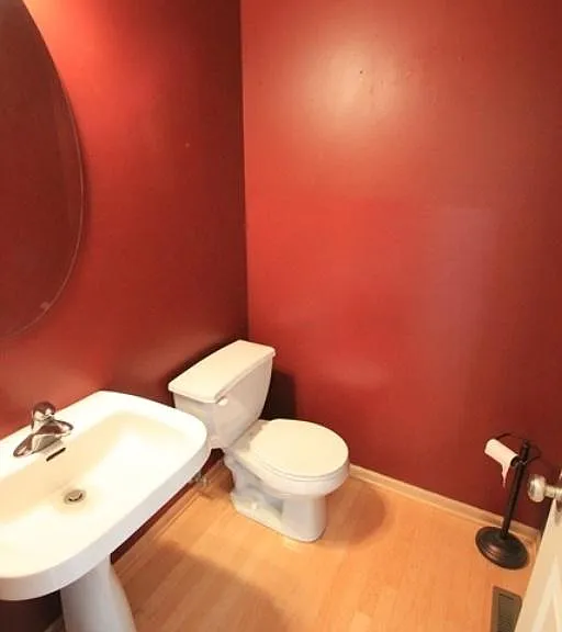 8487 Jonquil Ln N — Photo 24