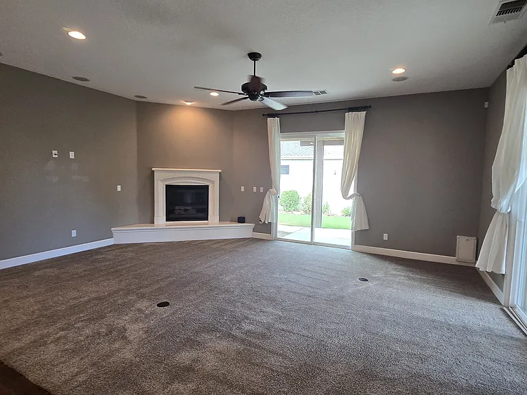 373 Marble Ln — Photo 4