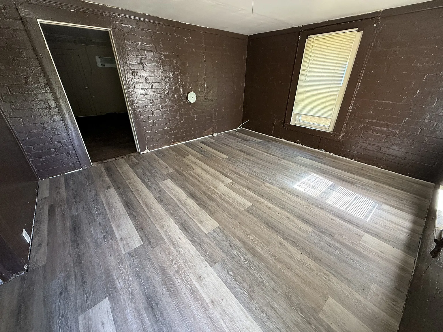 1108 Grace Street - 1 — Photo 2