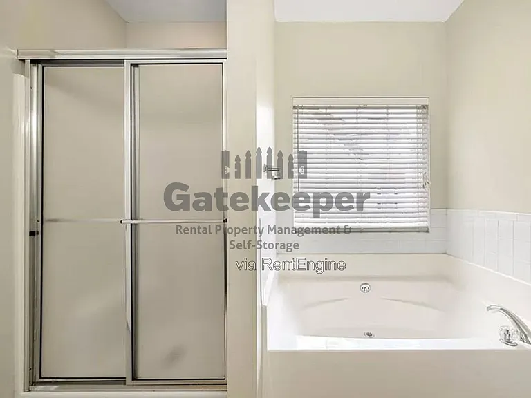 408 Saint Dunstans Ct — Photo 11