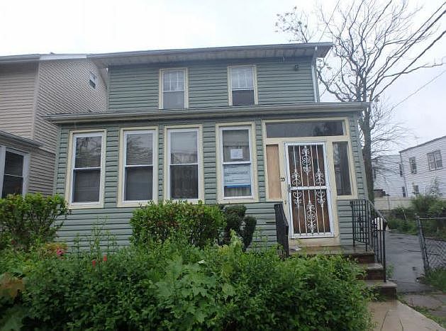1st image of 33 Norwood Pl