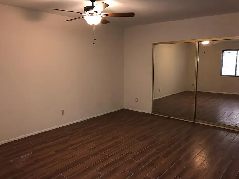2560 N Water Pl — Photo 14