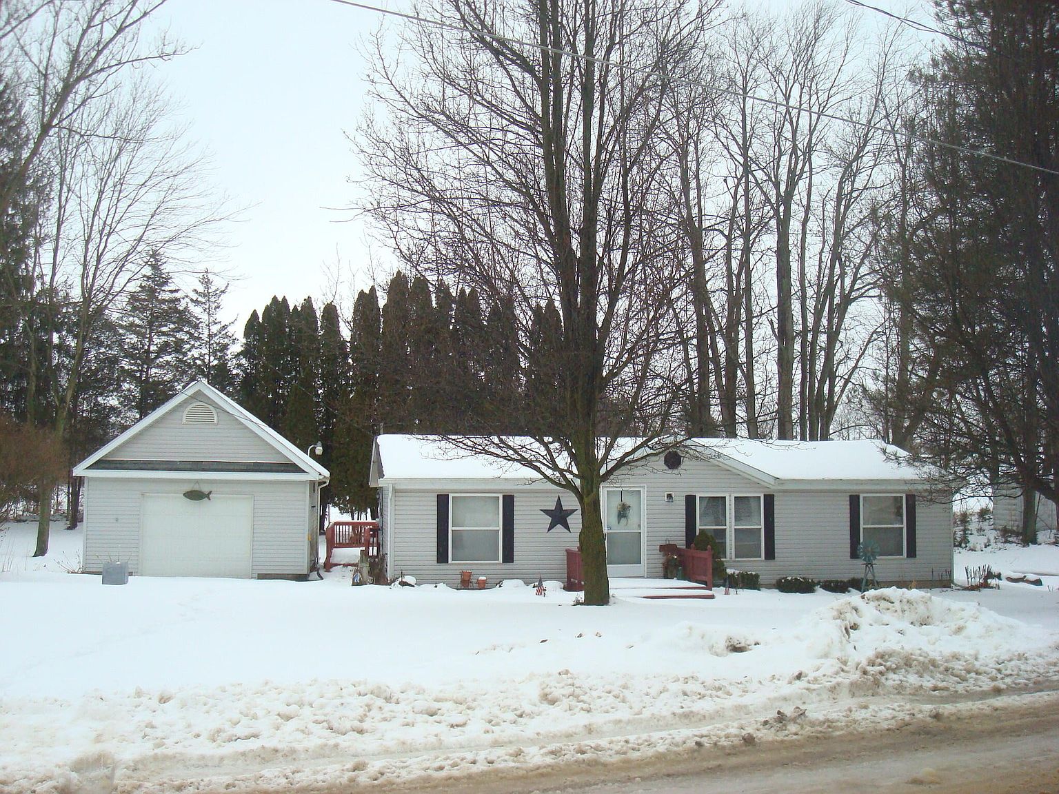 8124 Topinabee Dr, Montgomery, MI 49255 Zillow