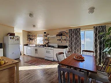 3rd image of 48905 Valley Dr