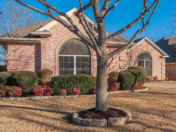 2nd image of 5556 Greenview Ct