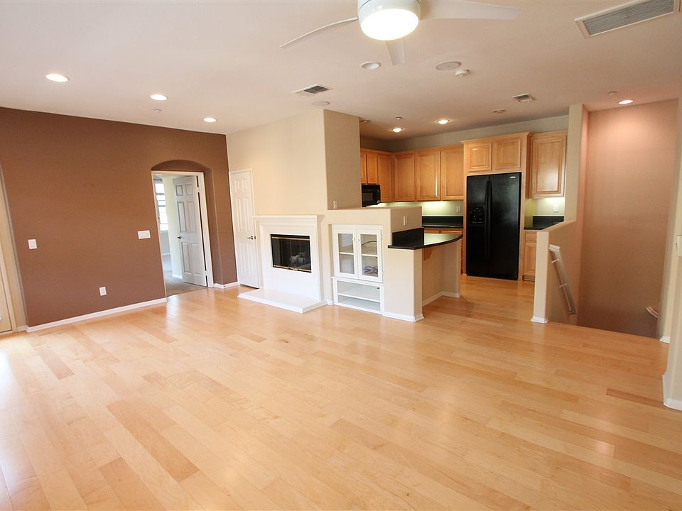 1st image of 2725 Bellezza Dr