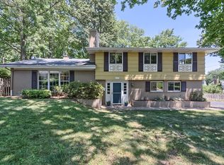 400 Parkland Ave, Saint Louis, MO 63122