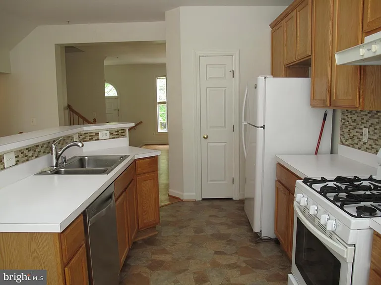 8176 Skelton Cir — Photo 7