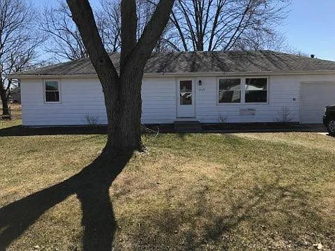 Front of house - 1729 Klug Dr